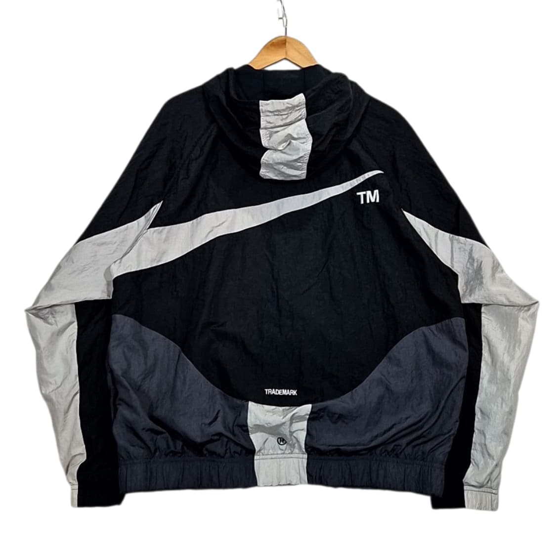 Nike 나이키 에센셜 빅 스우시 우븐자켓 상품이미지2