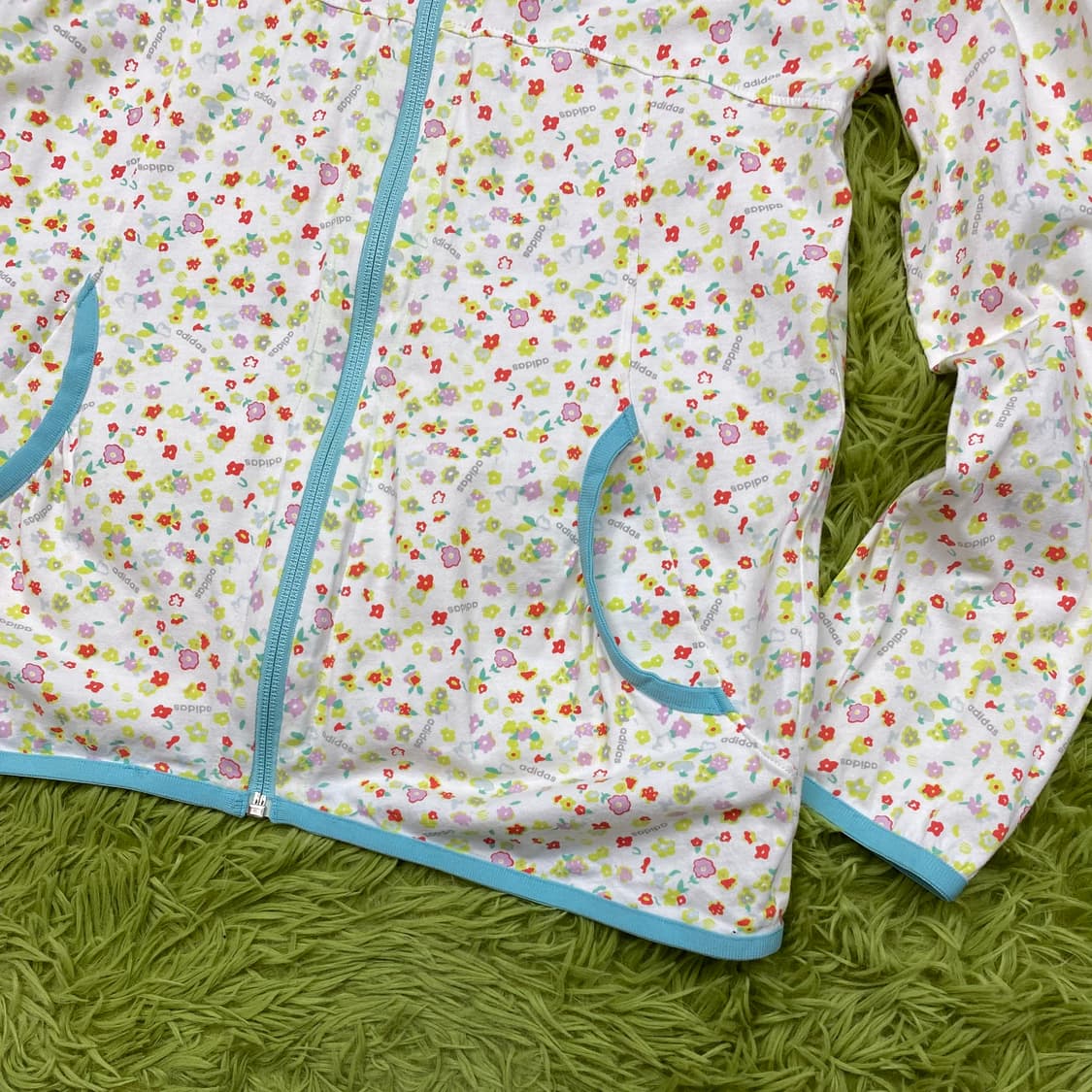 아디다스 플라워 프린팅 풀 집 후드 스웻 자켓 상품이미지3