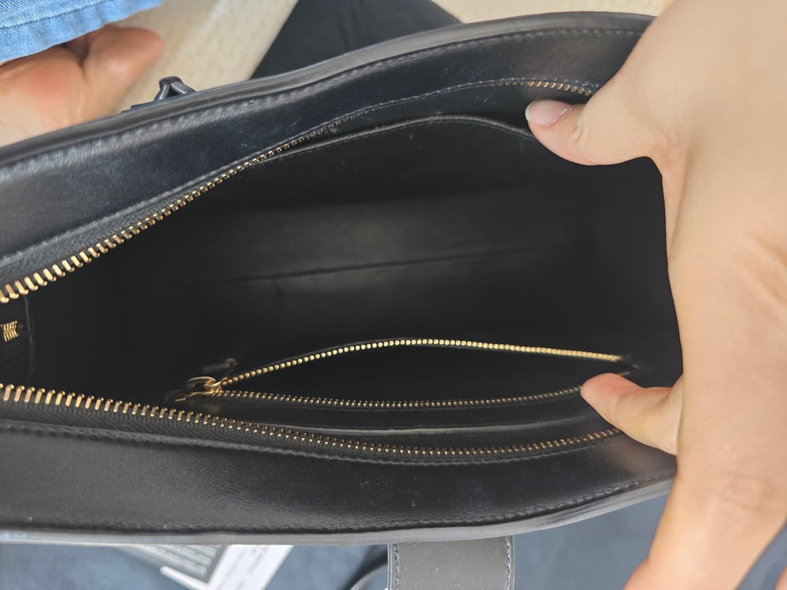 생로랑 카바스백 블랙 스몰사이즈  상품이미지7