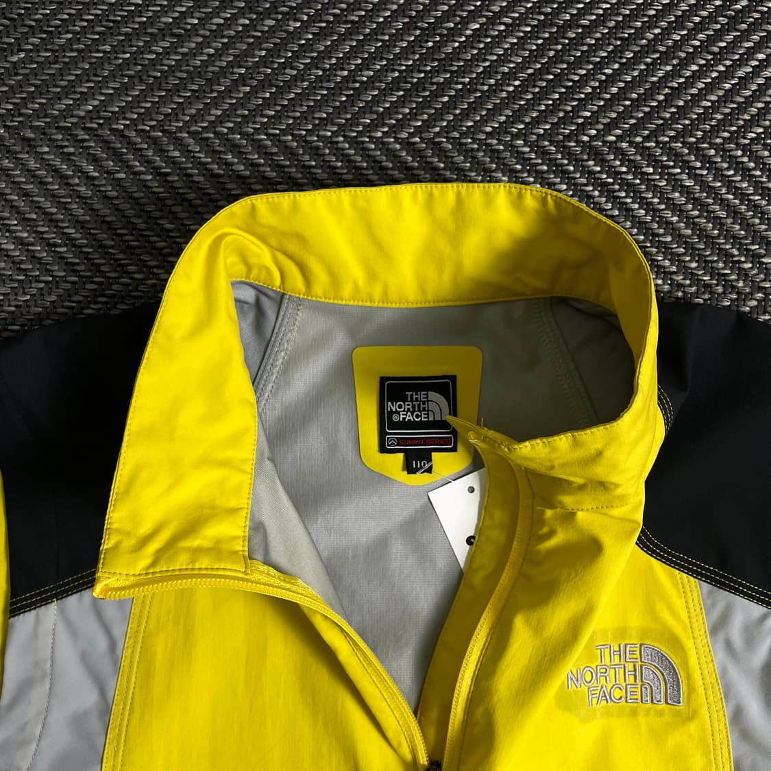 노스페이스 서밋시리즈 배색 바람막이 베스트o 2898 상품이미지5