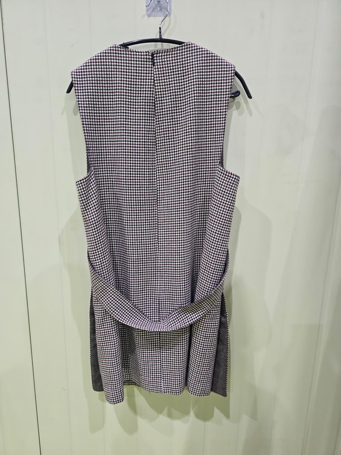 나무그림 하운드투스 체크 민소매 원피스 상품이미지6