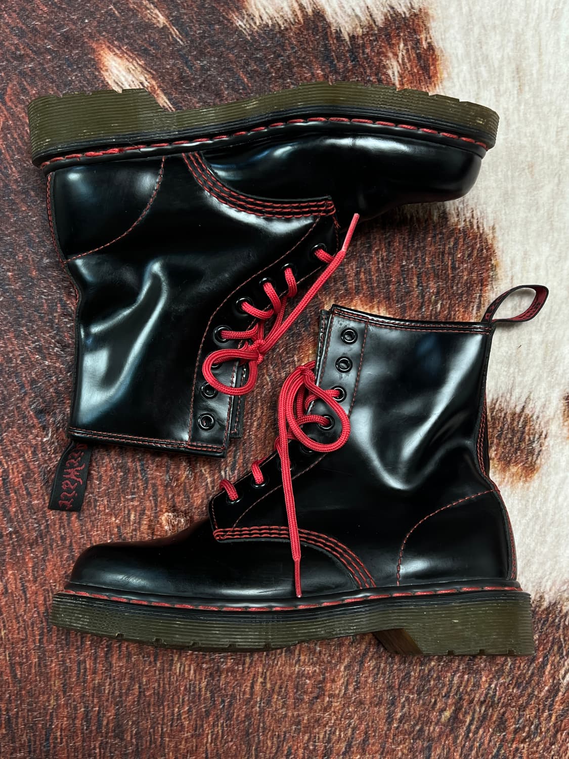 [235] 닥터마틴 1460 8홀 레드 스티치 워커  상품이미지2