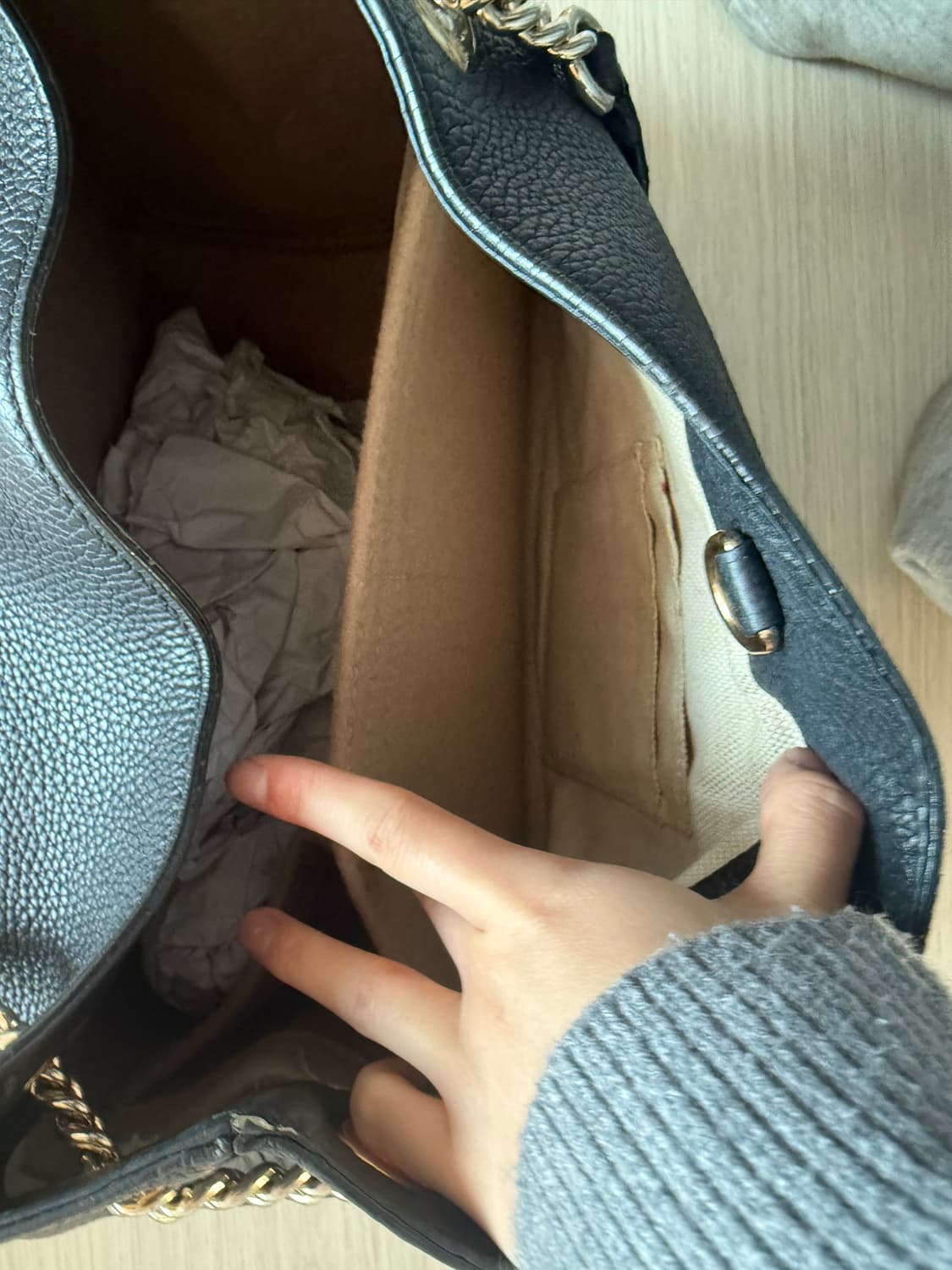 구찌 소호 테슬 체인 숄더백 상품이미지7