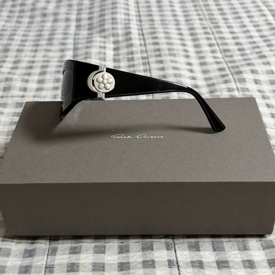 (OS) VANDYTHEPINK® 선글라스 블랙  상품이미지2