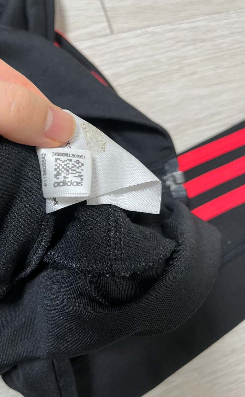딱붙핏 검빨 아디다스 져지 상품이미지4