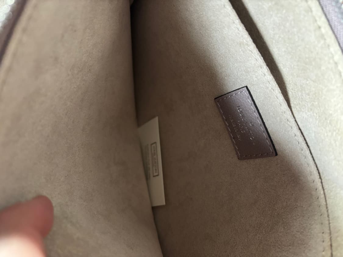 루이비통 포셰트 주르 토프 그레이 클러치백 상품이미지4