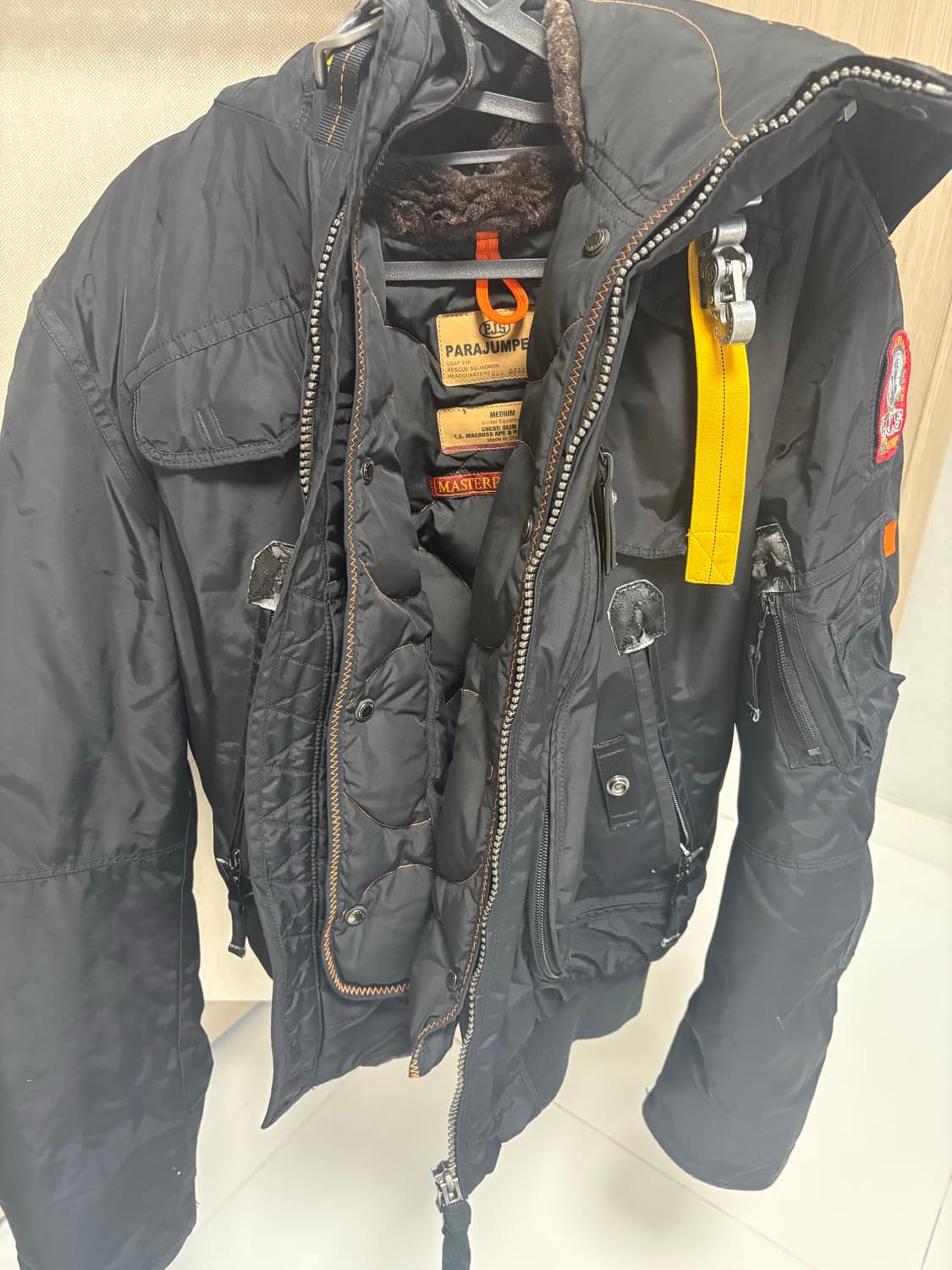 파라점퍼스 19시즌 사이즈 m 상품이미지1