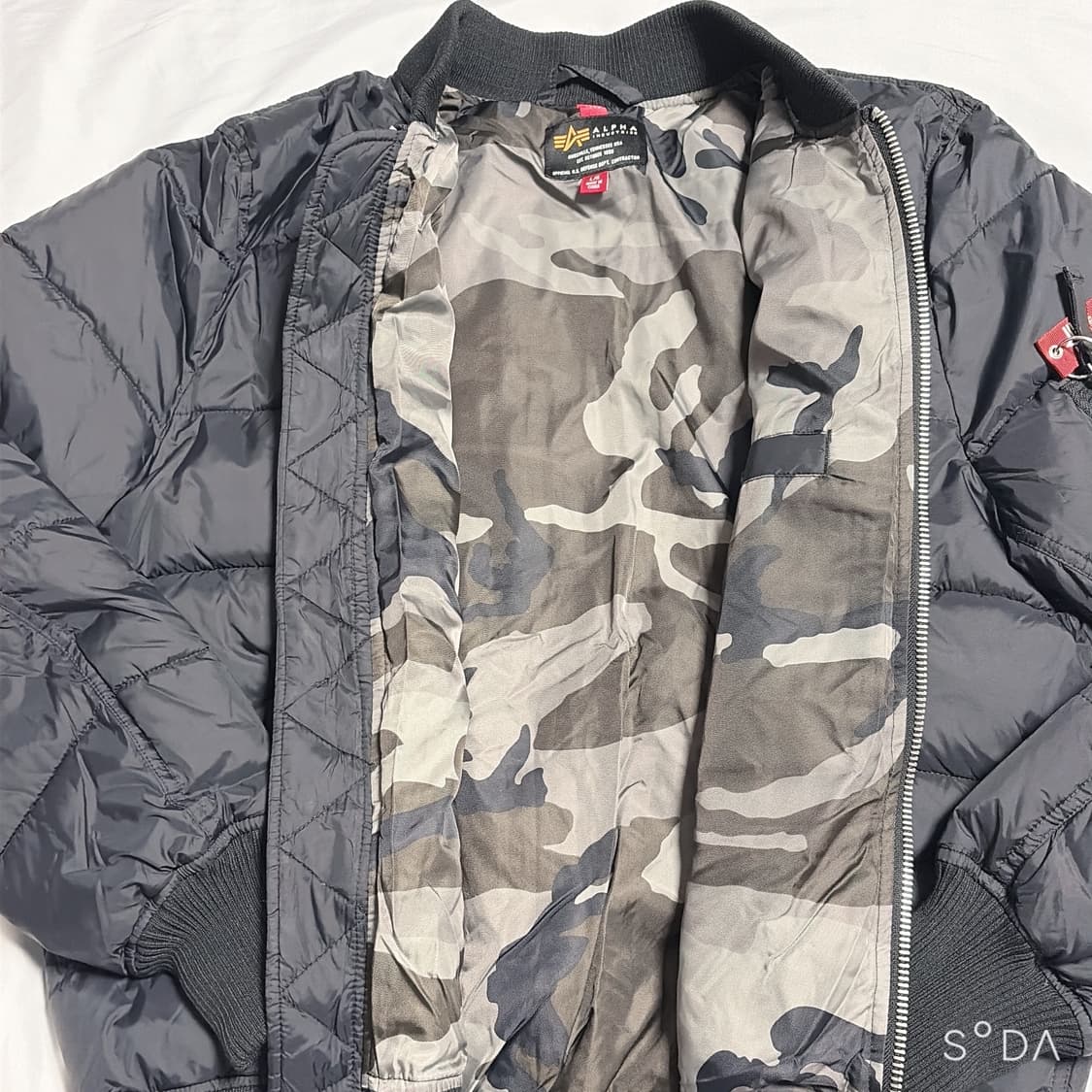 알파인더스트리 경량 패딩 봄버 L/G 상품이미지8