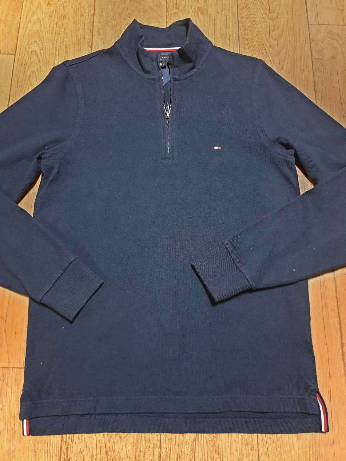 1093 타미힐피거 반집업 긴팔티 90~95 사이즈입니다 상품이미지2