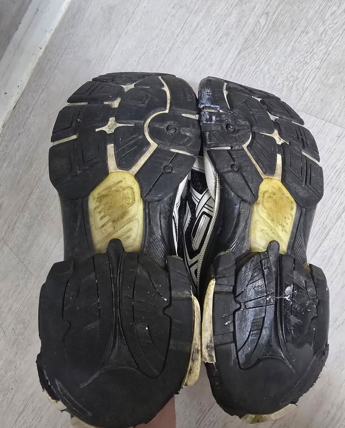 (정품) 발렌시아가 뉴러너 스니커즈 39 (명품 남자 신발 운동화) 상품이미지4