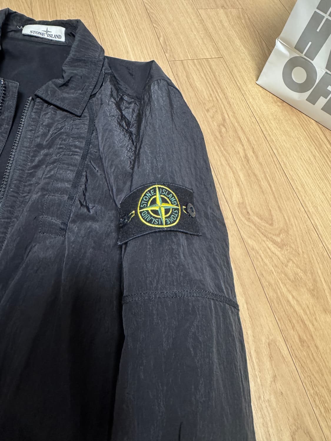 스톤아일랜드 18fw 나일론메탈 오버셔츠L 상품이미지3