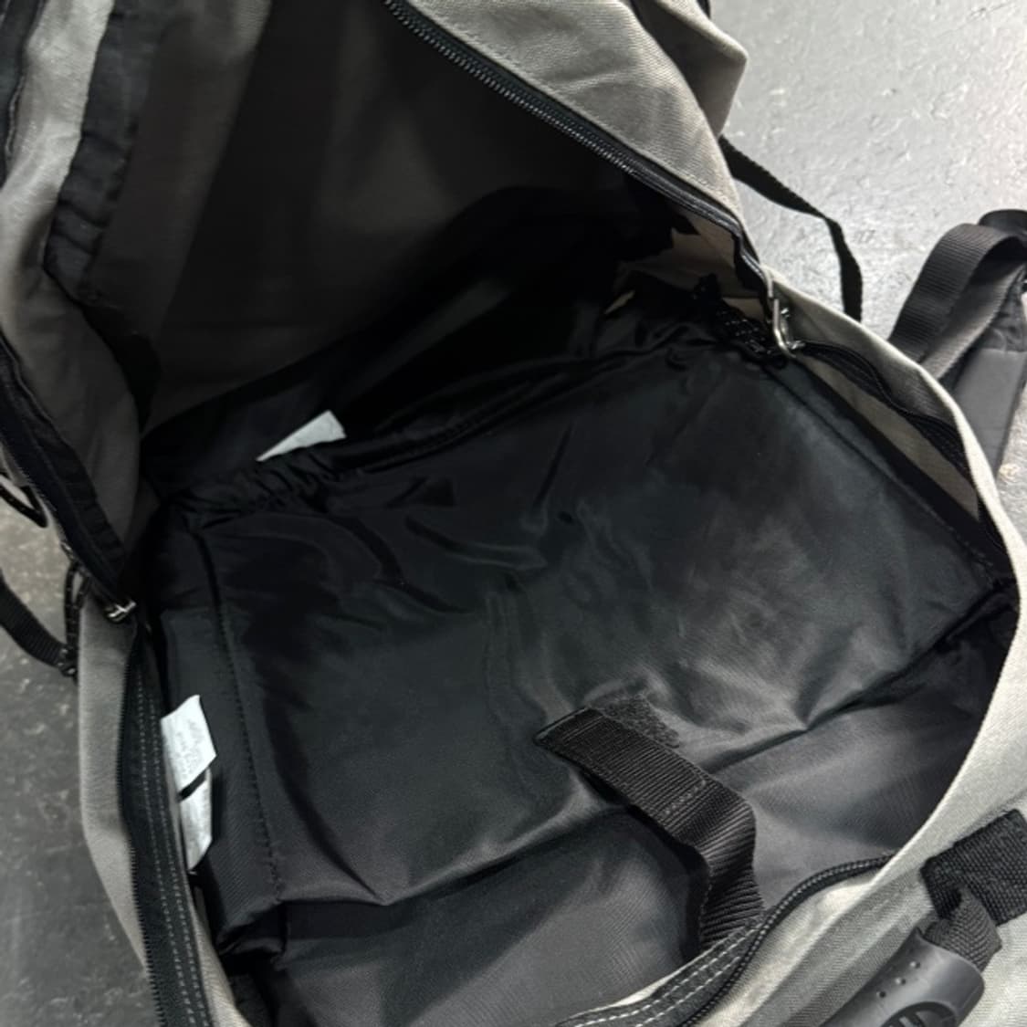 이스트팩 백팩 상품이미지5
