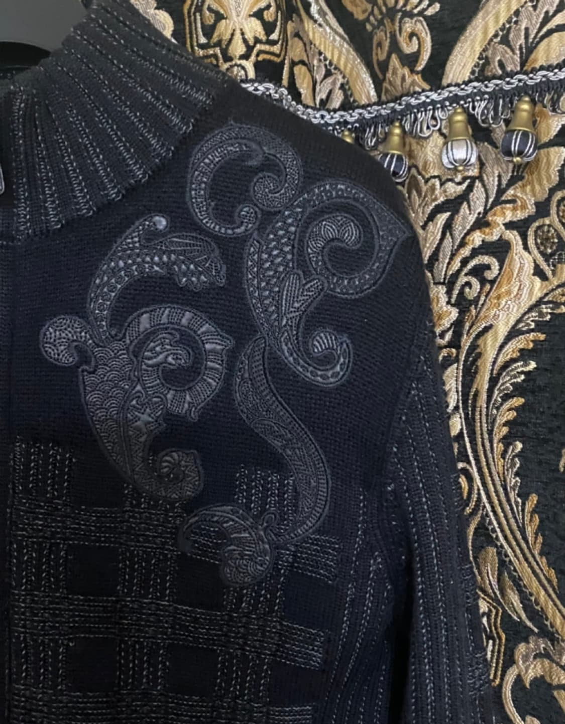 [정품] 베르사체 블랙 자카드 한정판 바로크 니트 M 상품이미지3