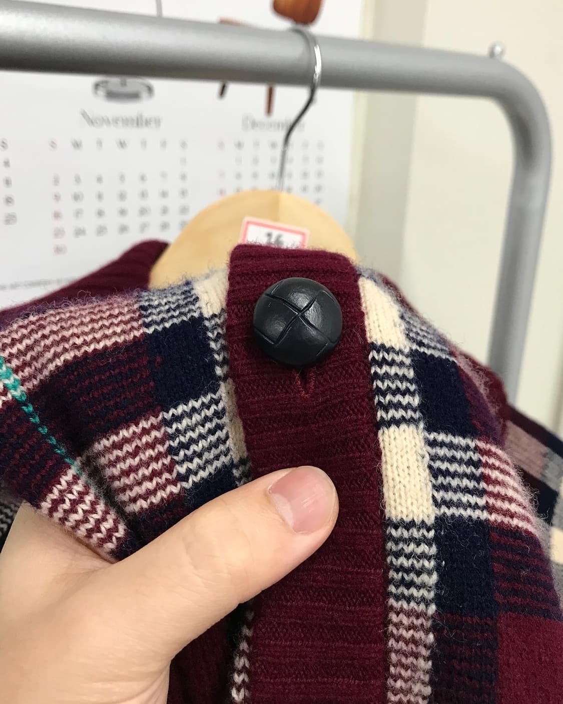 버버리 울 체크 가디건 상품이미지3