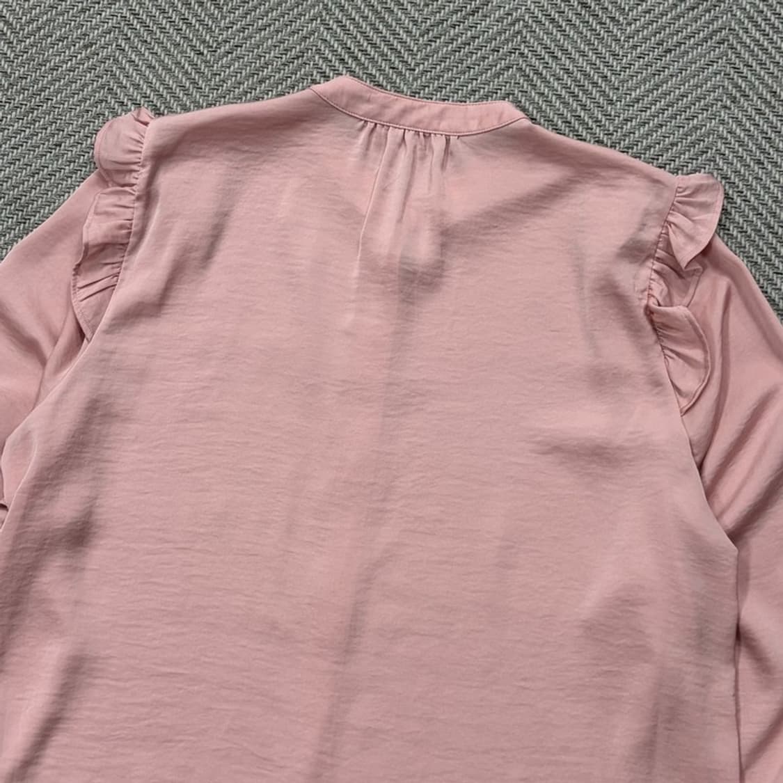 캘빈클라인진스 프릴 블라우스 v2980 상품이미지4