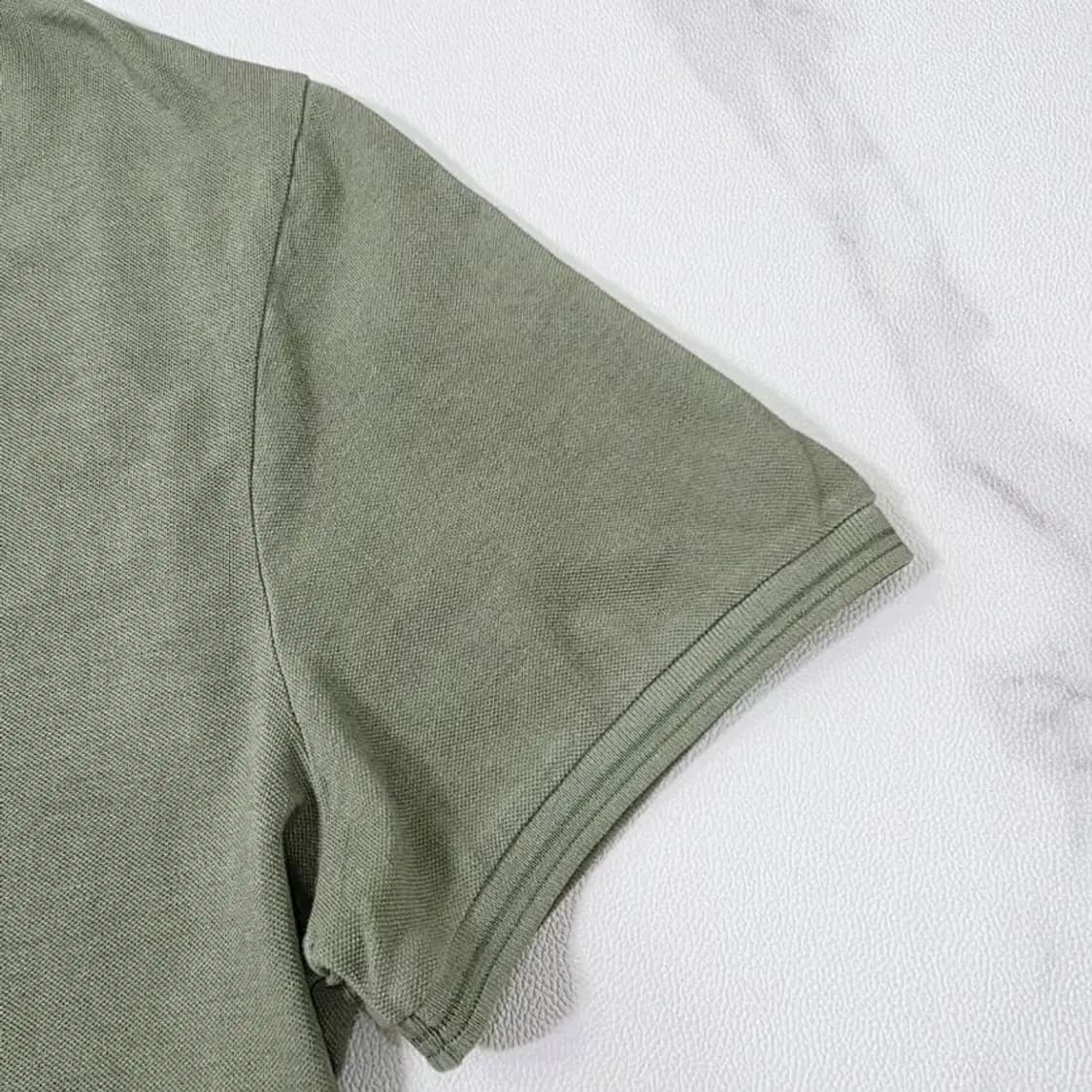 (새상품) BOSS 휴고보스 반팔티 XL 카키 상품이미지6