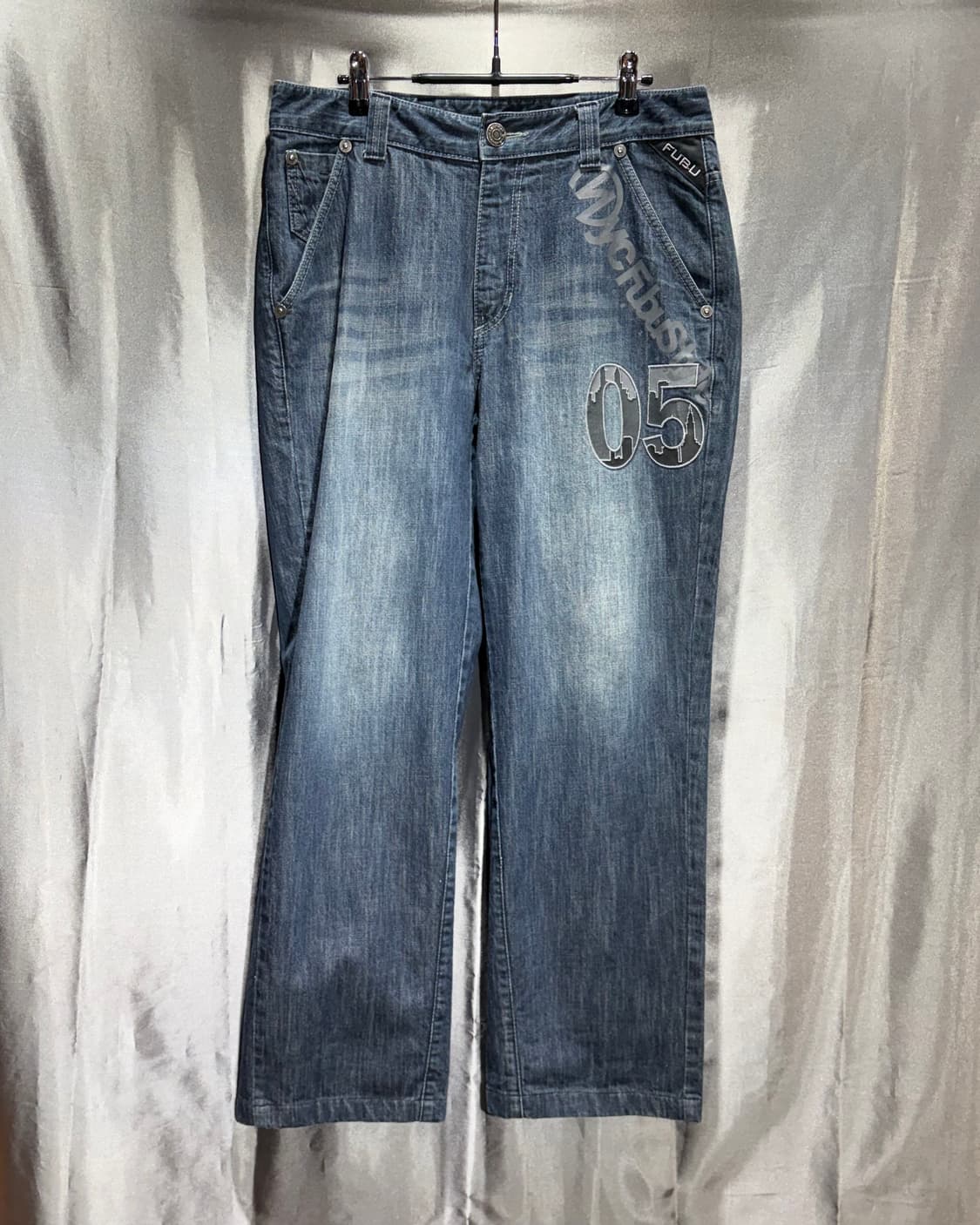 34in FUBU 푸부 시티그래픽 스펠링 패치 데님팬츠 상품이미지3