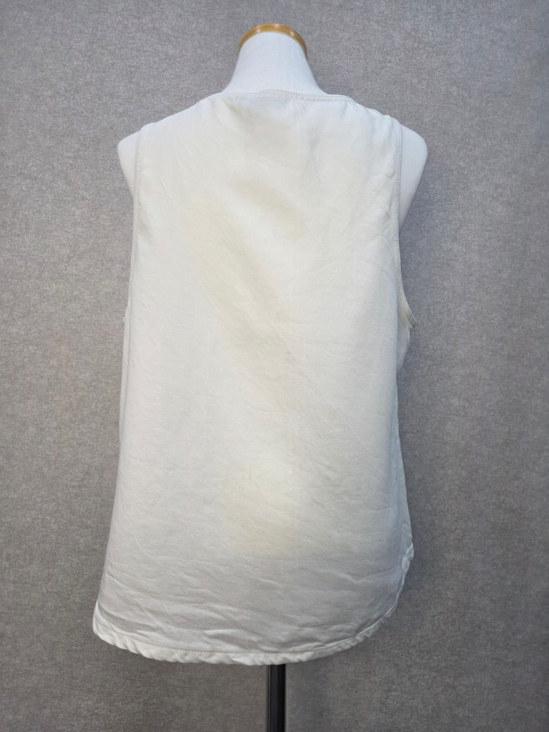 마시모두띠 슬리브리스 포켓 탑 나시 Massimo Dutti 상품이미지8