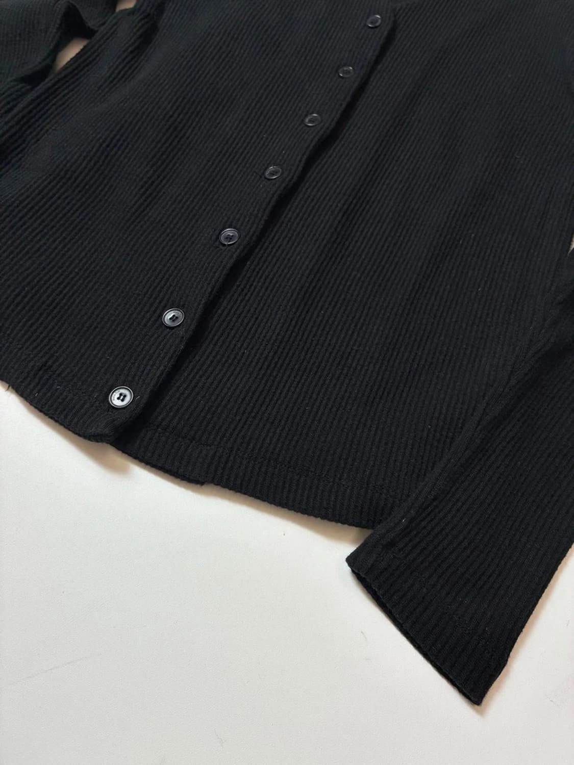 마뗑킴 20ss 리브드 미니멀 슬림 니트 가디건 PN8929 상품이미지3