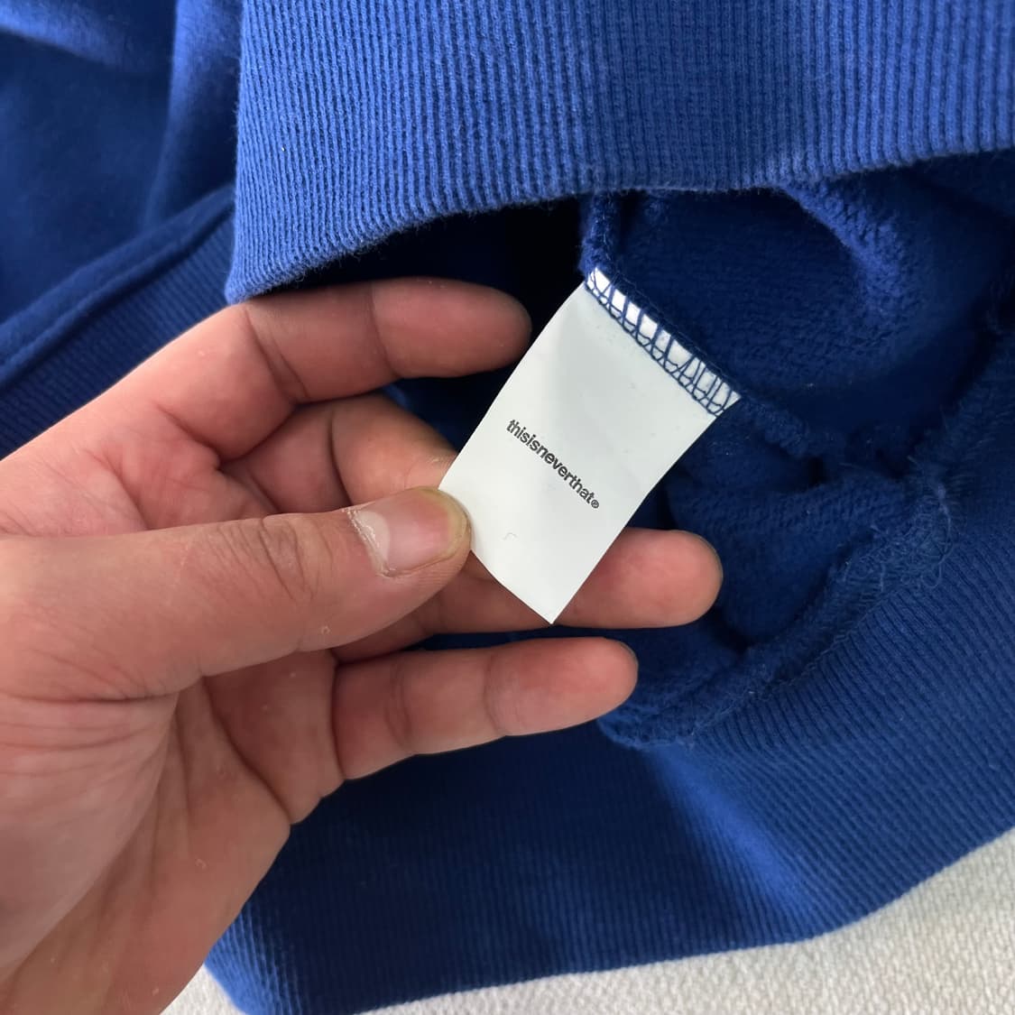 100 디스이즈네버댓 자수로고 맨투맨 상품이미지5