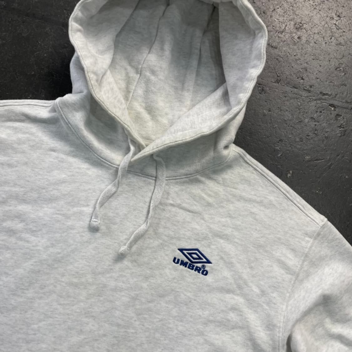 100 엄브로 후드티  상품이미지2