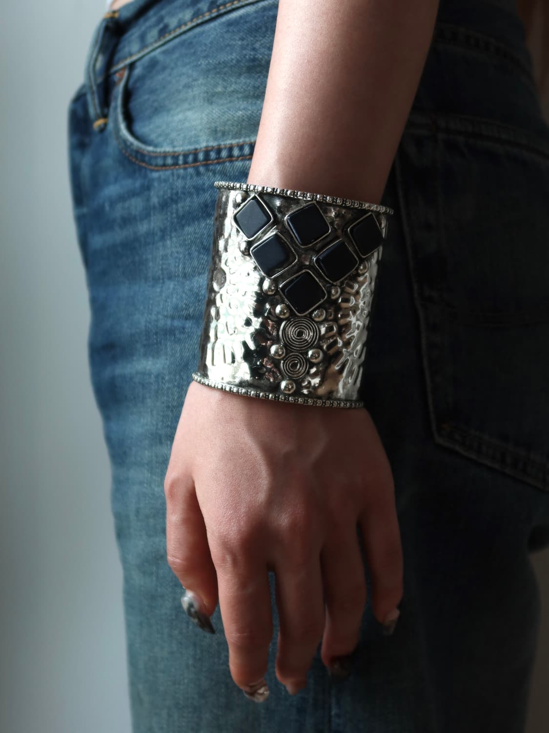 silver navy textured cuff 상품이미지5