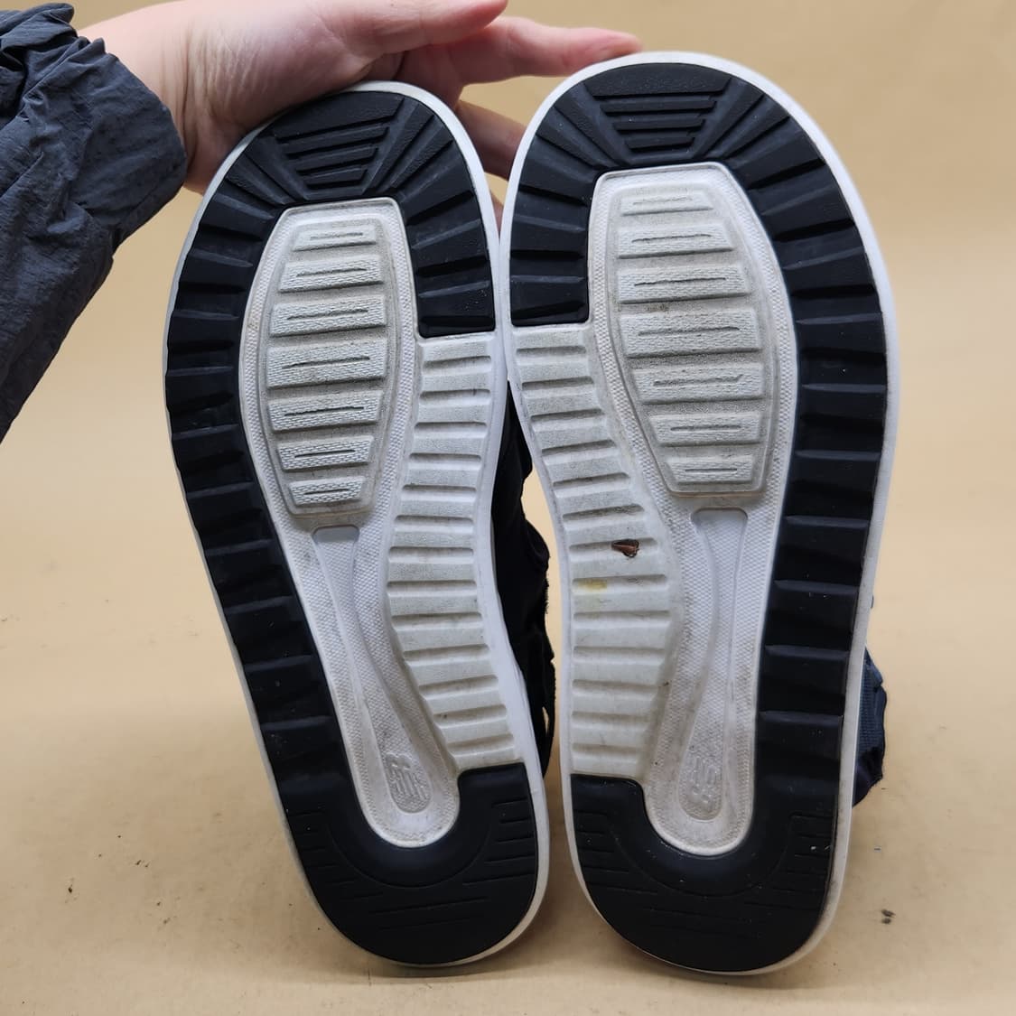 뉴발란스 750 남성샌들260 상품이미지3