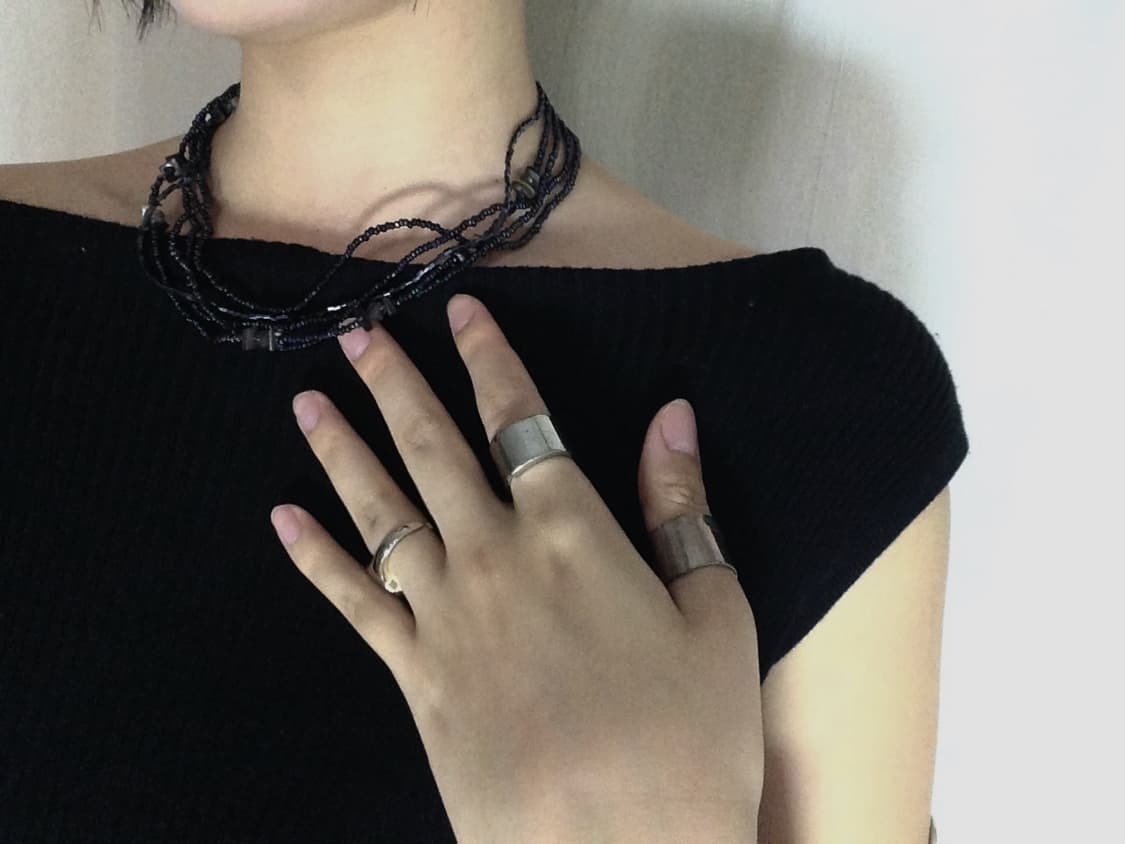 Midnight Navy Five-Strand Beaded Necklac 상품이미지3