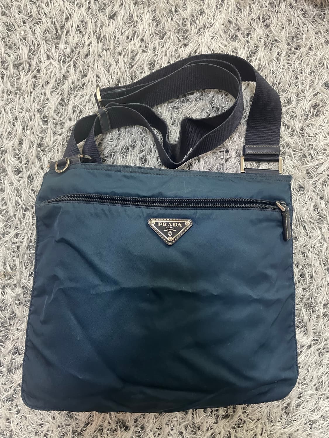 프라다 크로스백 상품이미지1