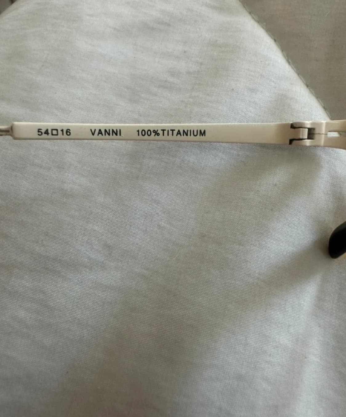 고띠(gotti) 티타늄 안경테 상품이미지7