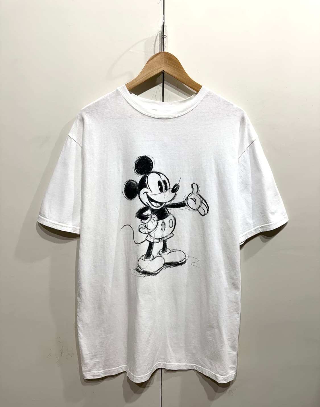 디즈니 미키마우스 스케치 프린팅 반팔 티셔츠 상품이미지1