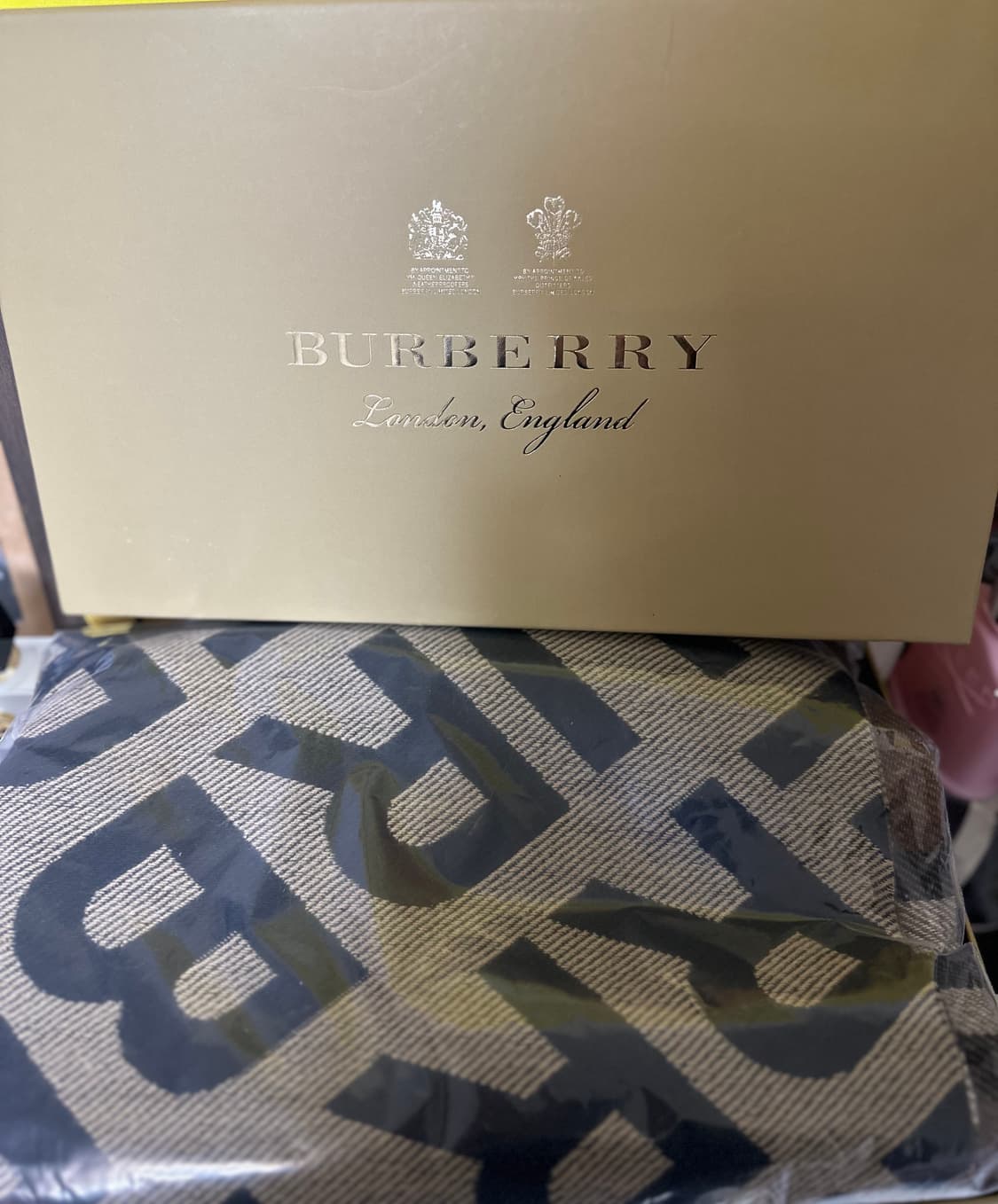 버버리 로고 캐시미어머플러 브라운/블랙남여공용 상품이미지5