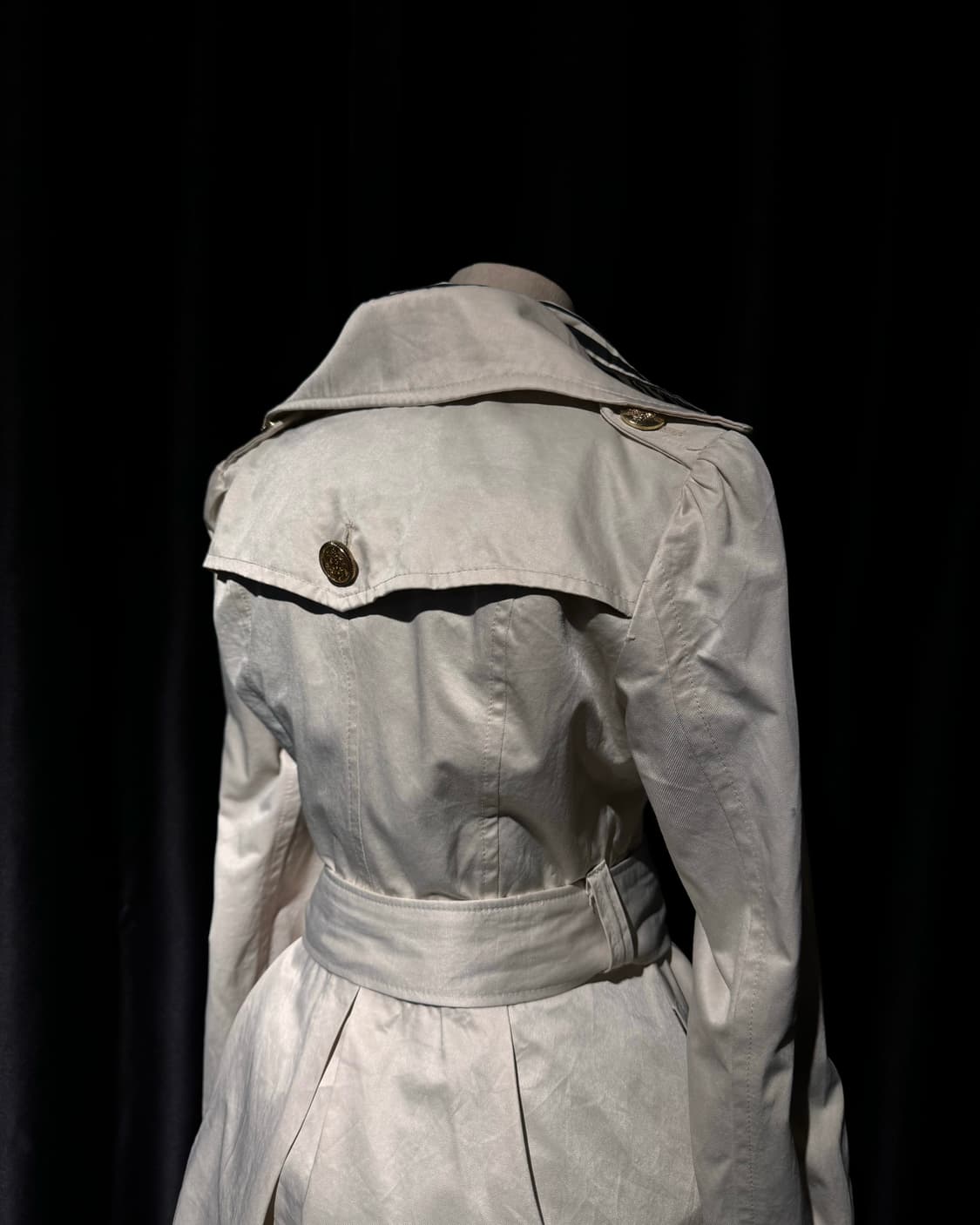 BYEBYE 골드버튼 트렌치코트 상품이미지4