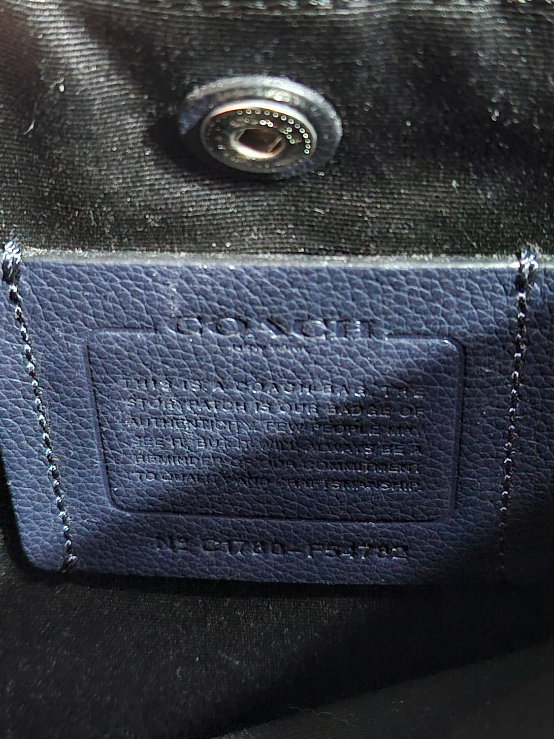 코치 네이비 남성 가죽 크로스백  상품이미지5