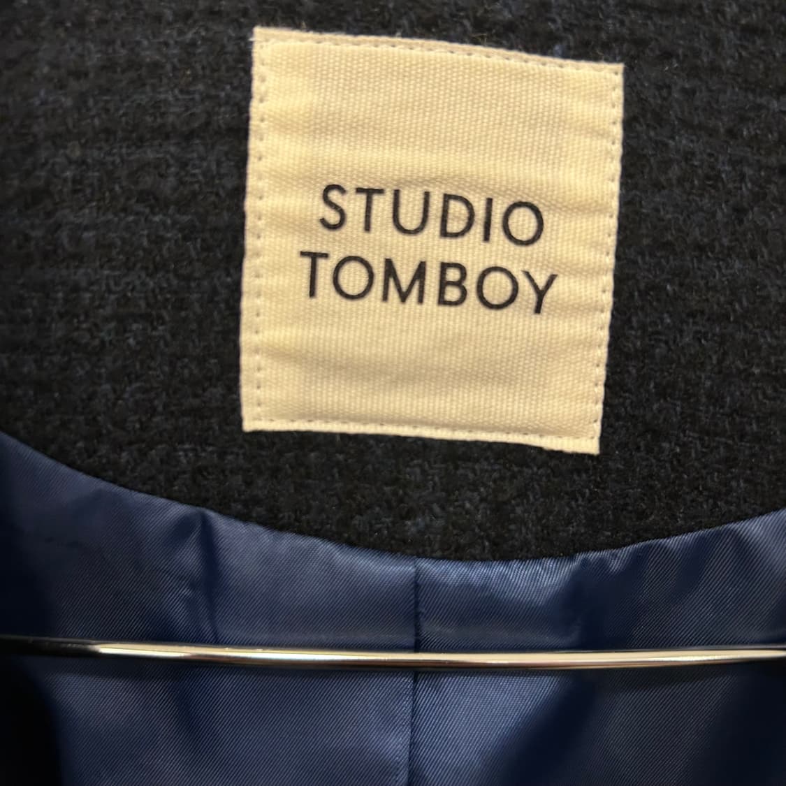 스튜디오 톰보이 여성 논카라 로브 롱코트 상품이미지3