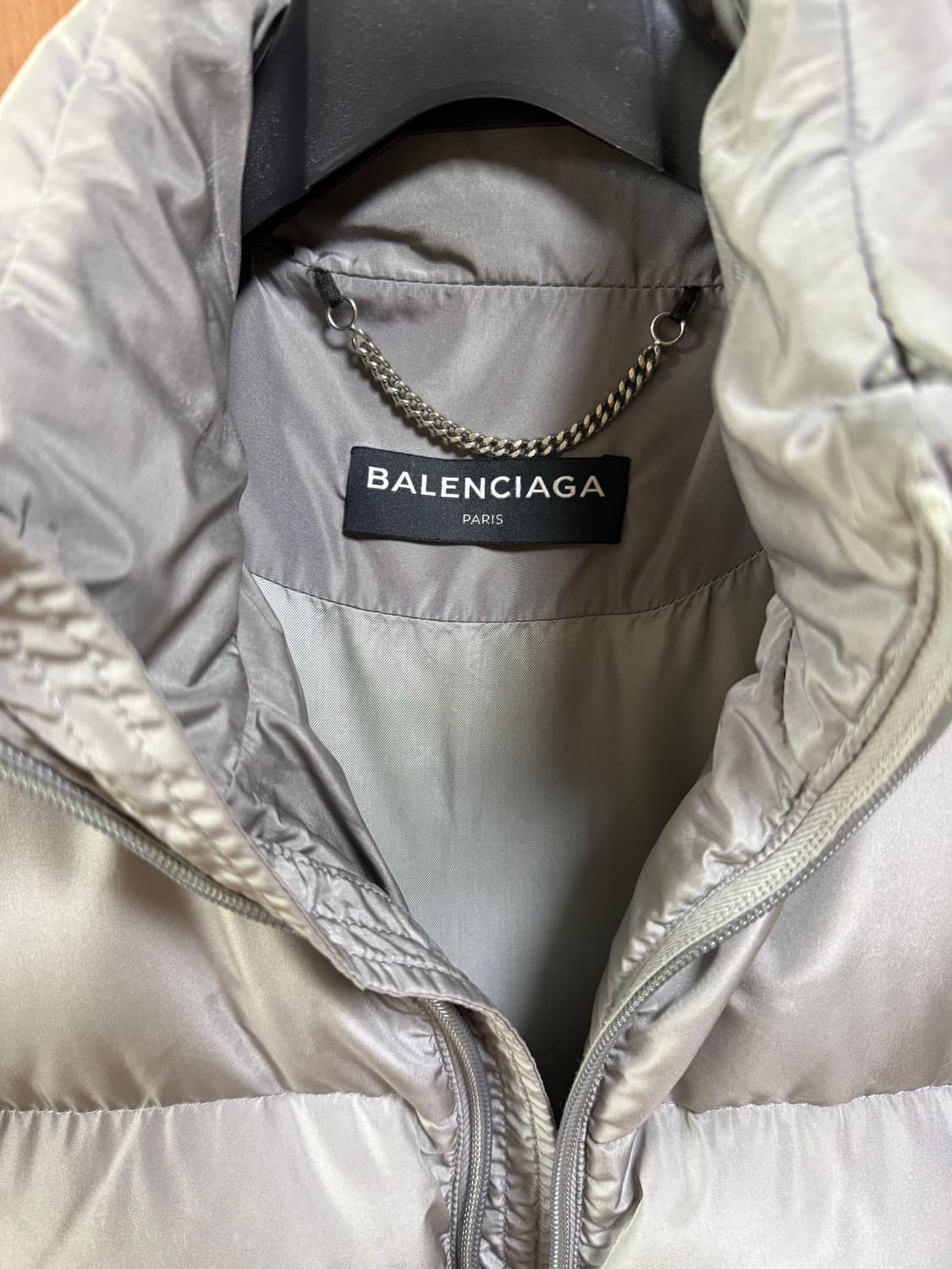 [46] 발렌시아가 c컬 패딩 그레이 초판 상품이미지4