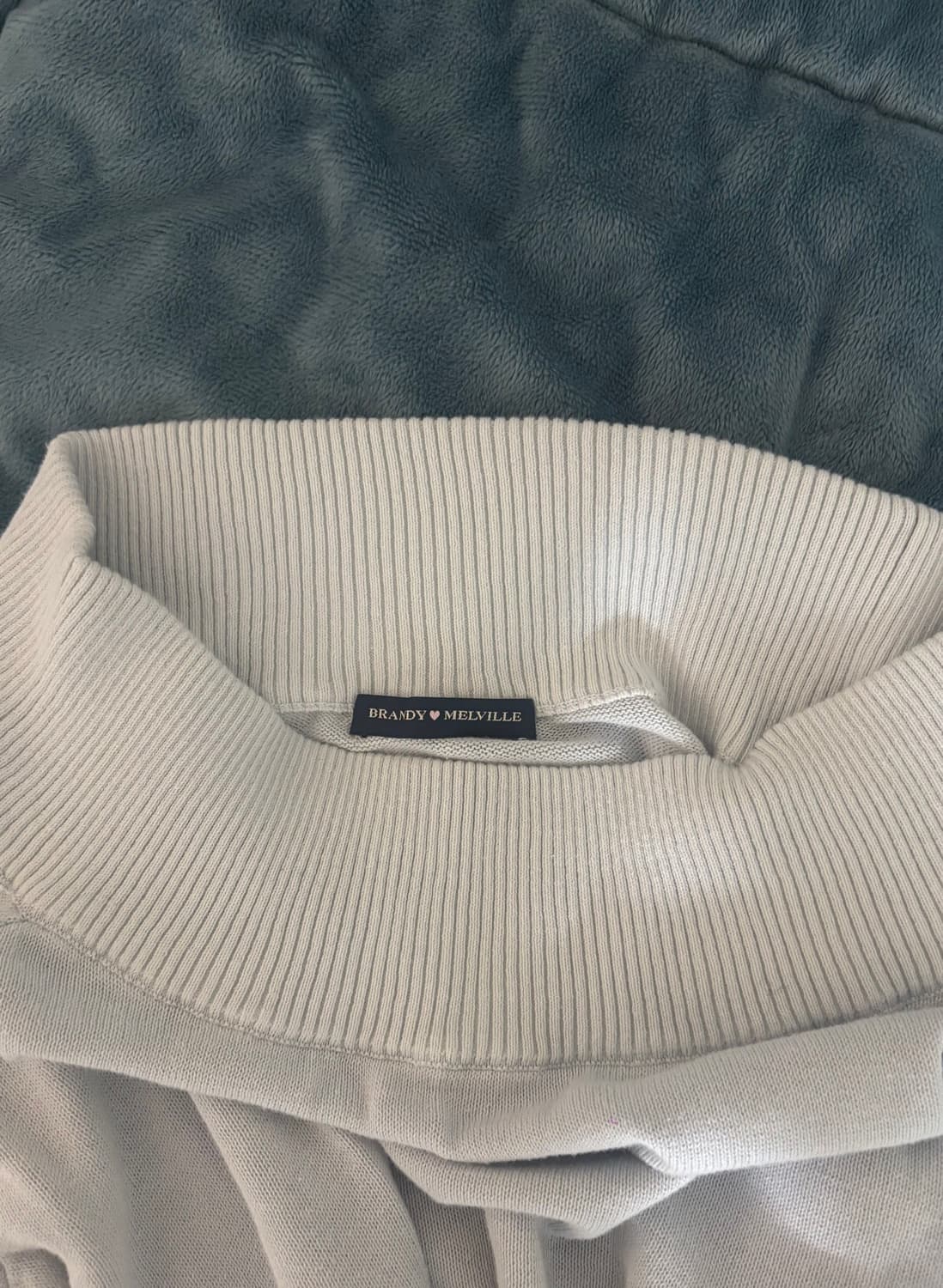 브랜디멜빌 오프숄더 니트 상품이미지2