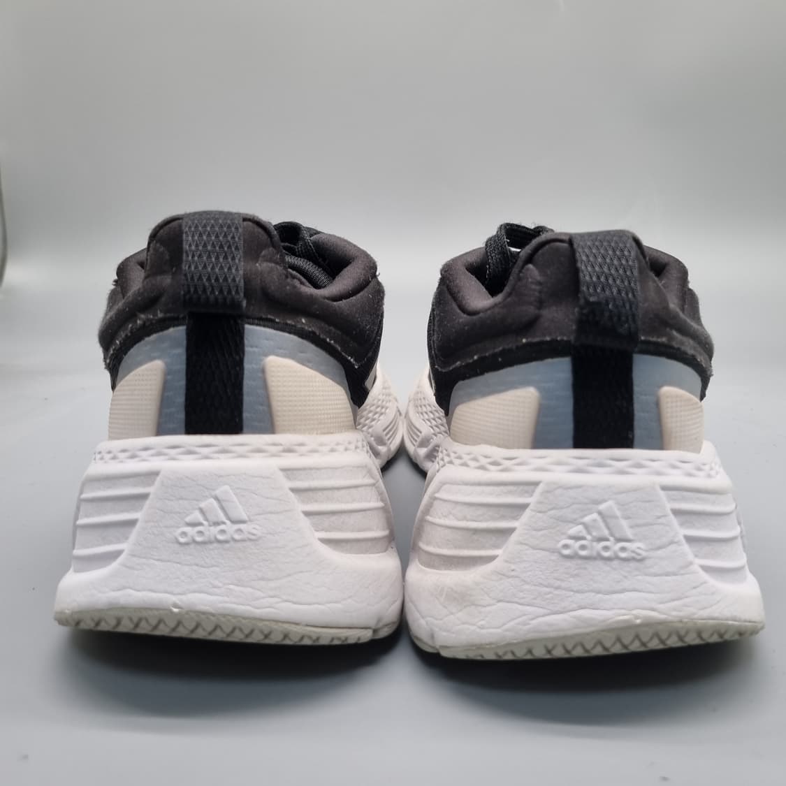 아디다스 퀘스타 블랙 운동화245 상품이미지4