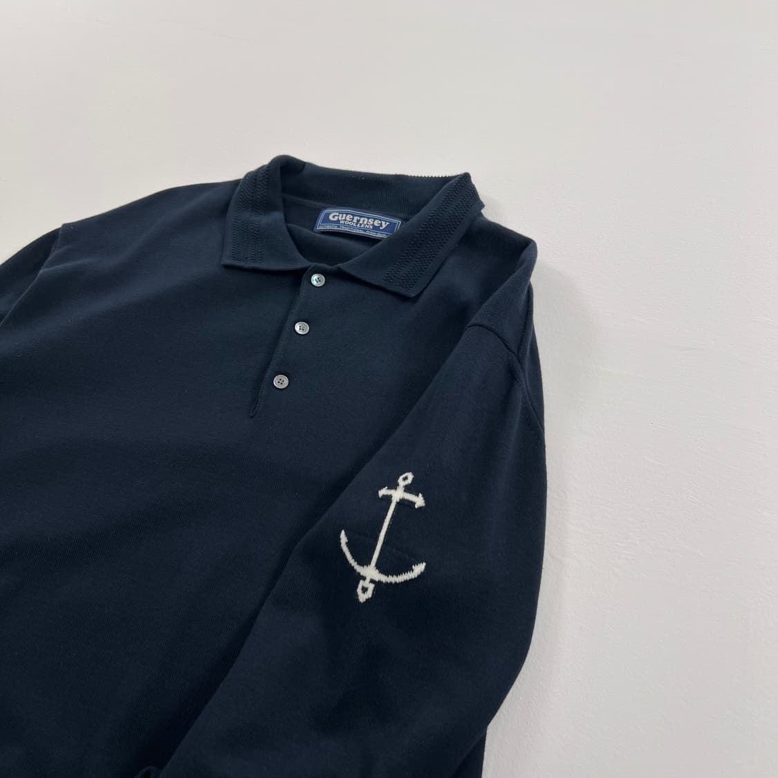 Guernsey 울런스 네이비 앵커 자수 폴로 스웨터 상품이미지4