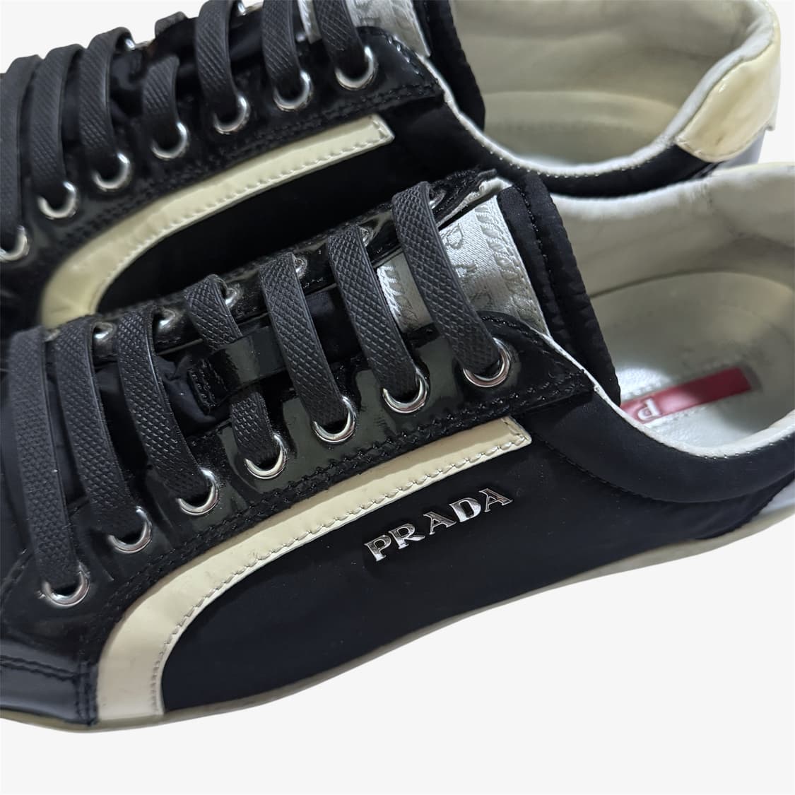 (240) 프라다 나일론 레더 스니커즈 상품이미지6