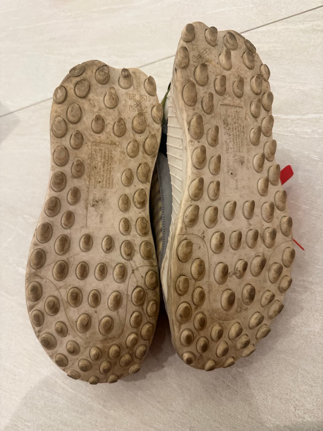 오프화이트 ODSY-1000 스니커즈 42 상품이미지3