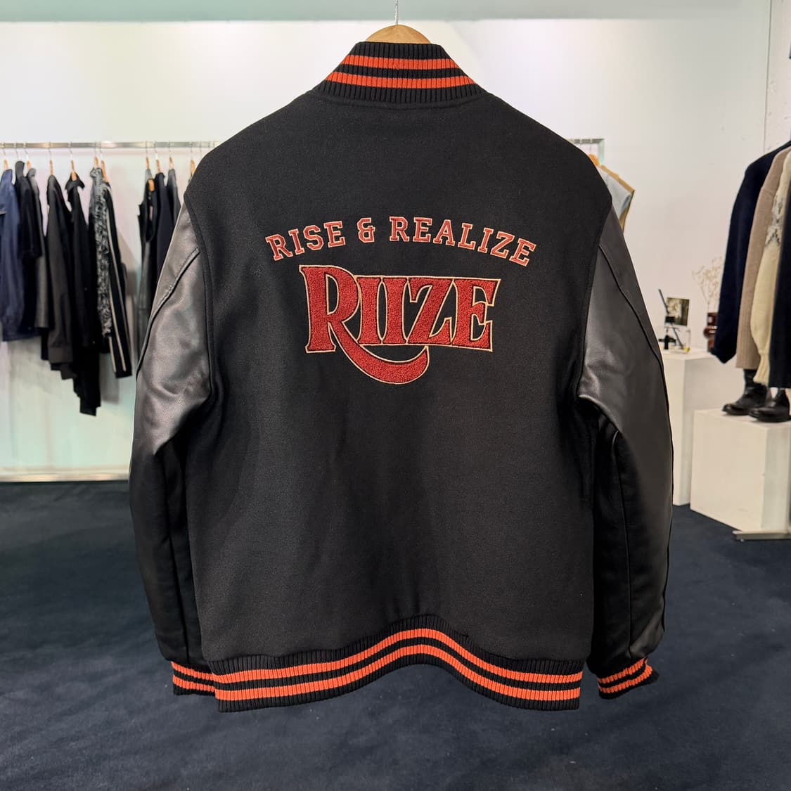 [F] 라이즈 1주년 바시티 자켓 상품이미지2