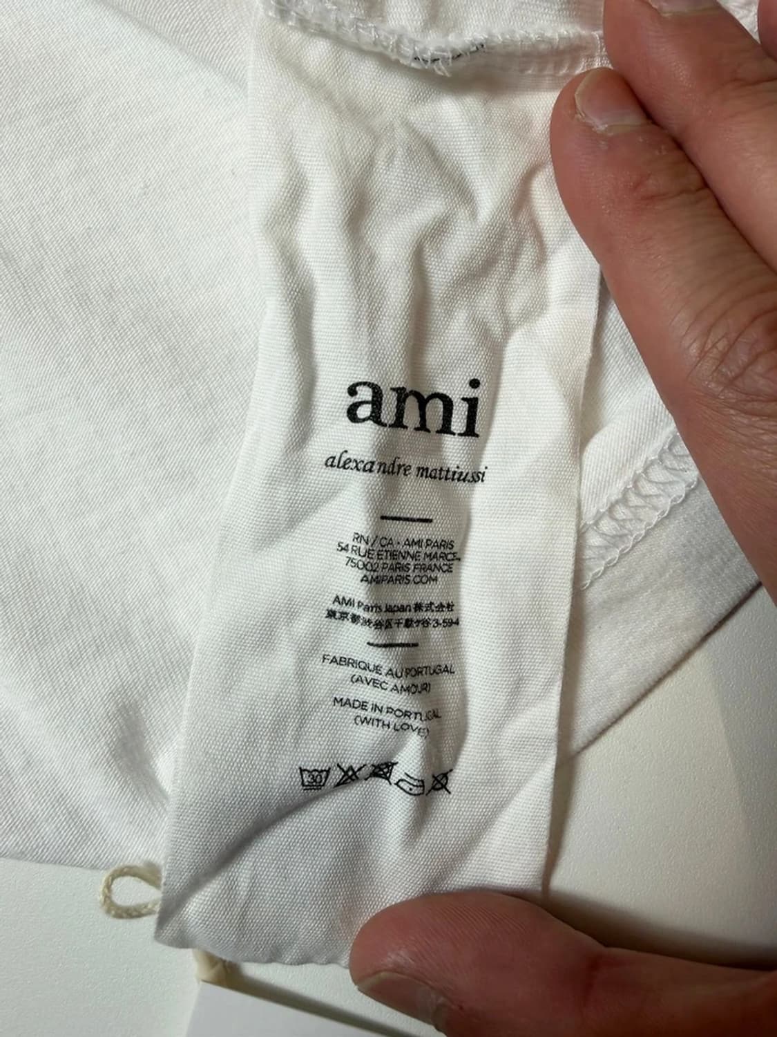 아미 AMI 스몰 하트 로고 반팔 티셔츠 PN9386 상품이미지8