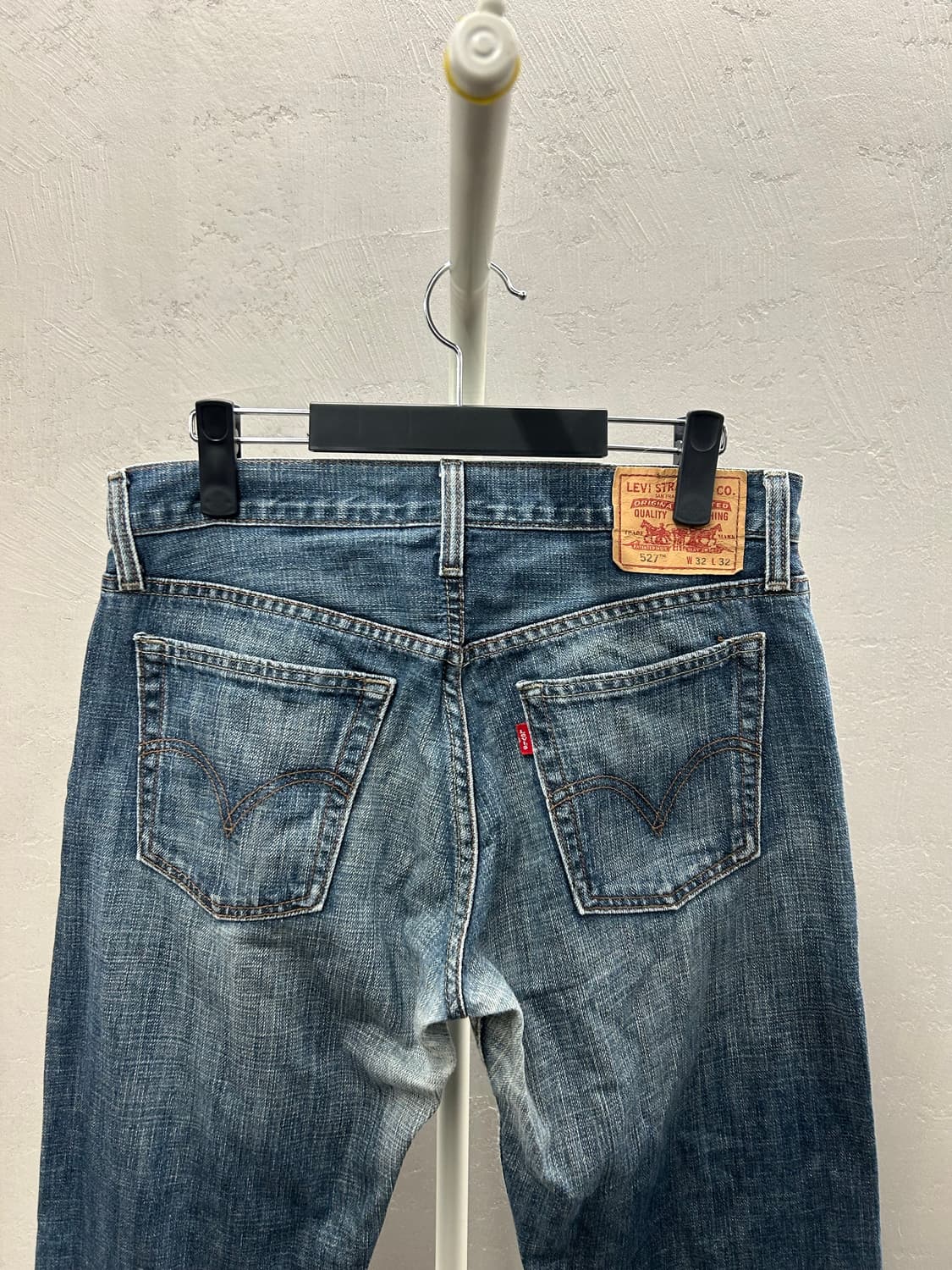 리바이스 로우 부츠컷 527 데님팬츠 상품이미지4