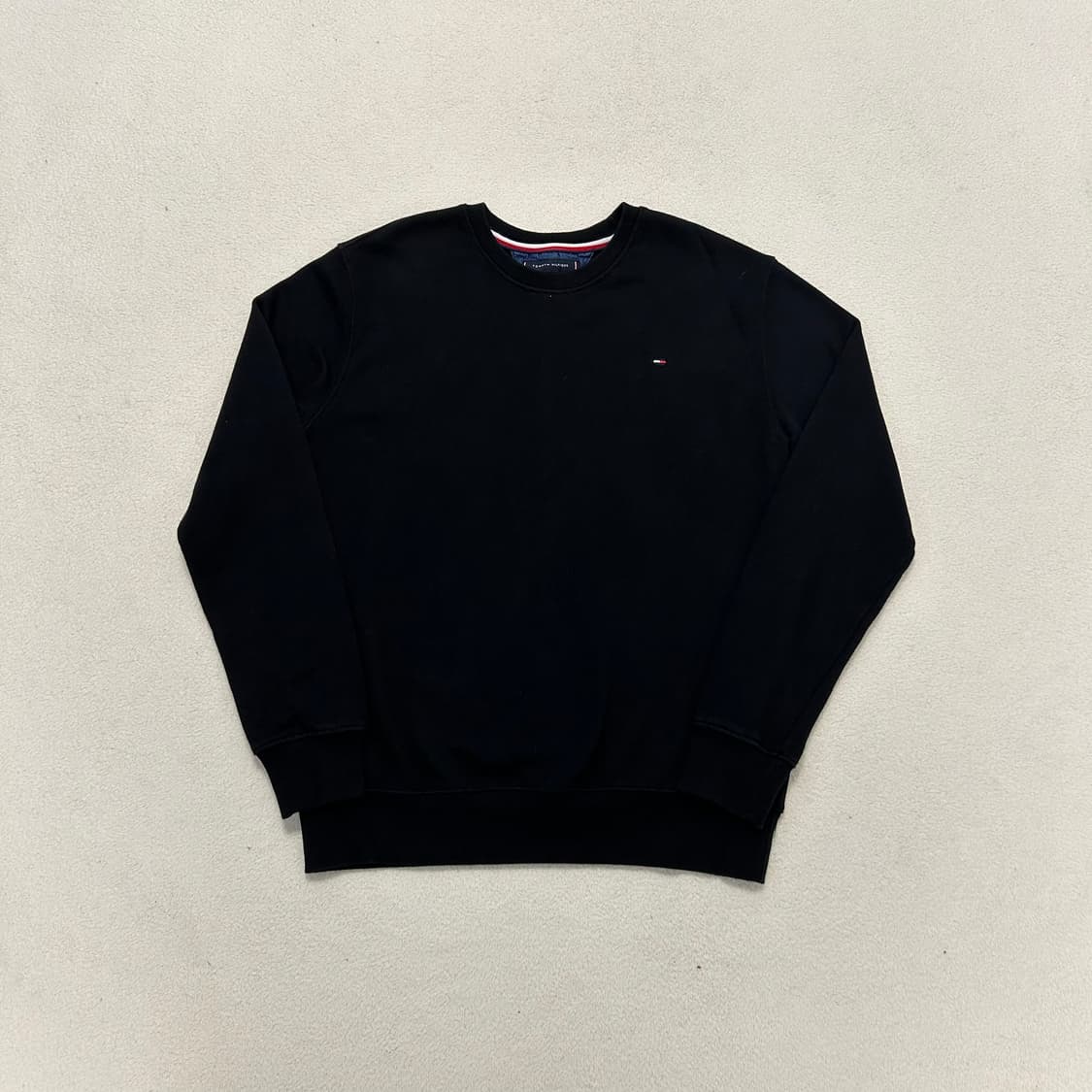 Tommy Hilfiger black sweatshirt 상품이미지4