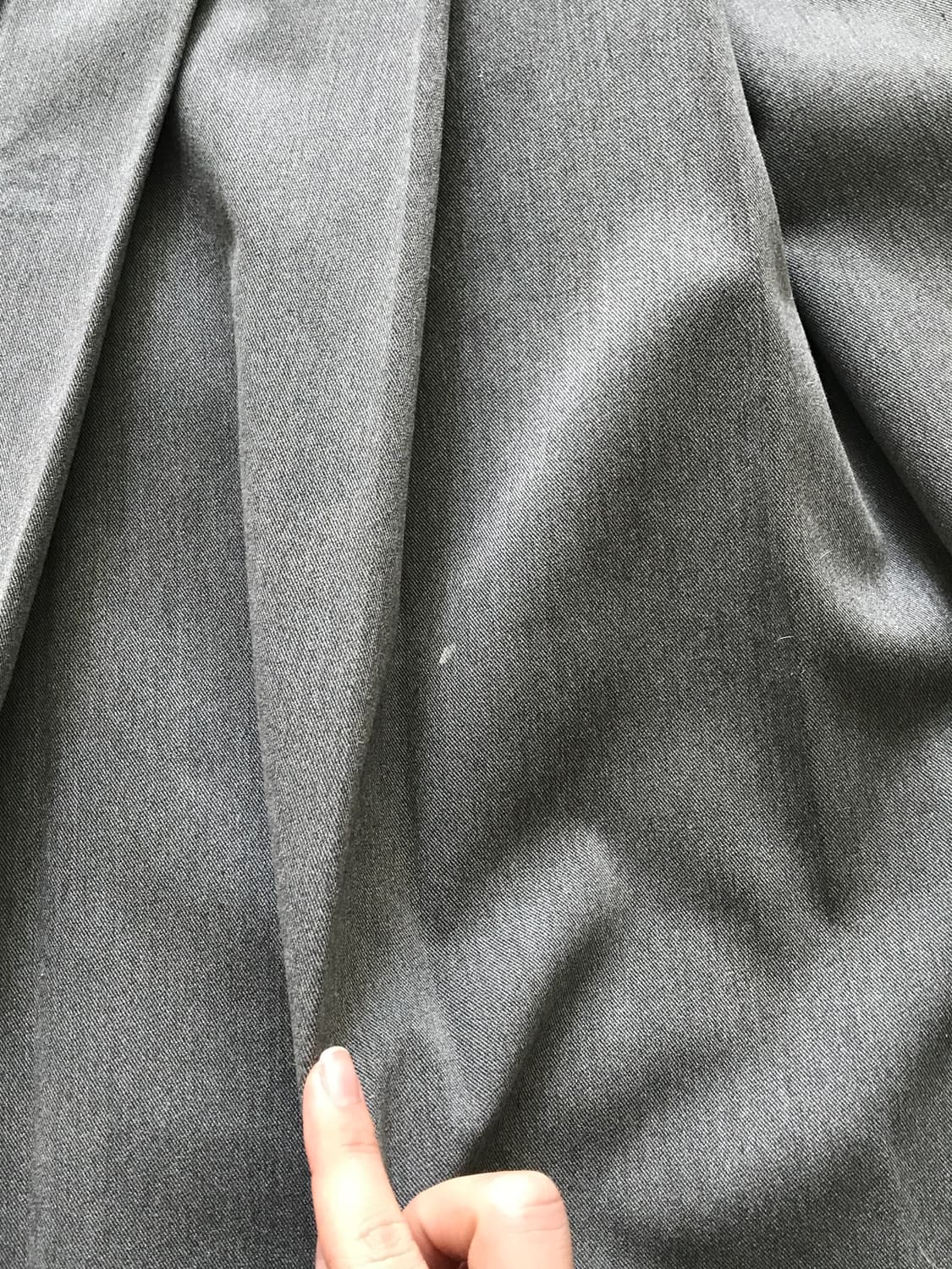 그레이 플리츠 미디 스커트 상품이미지5