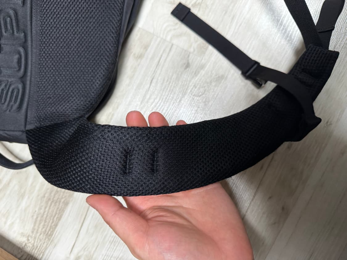 [OS] 23FW 슈프림 백팩 블랙 상품이미지5