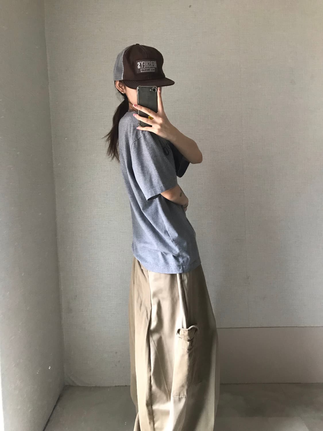 버카루 그레이 오버핏 반팔티셔츠 상품이미지3