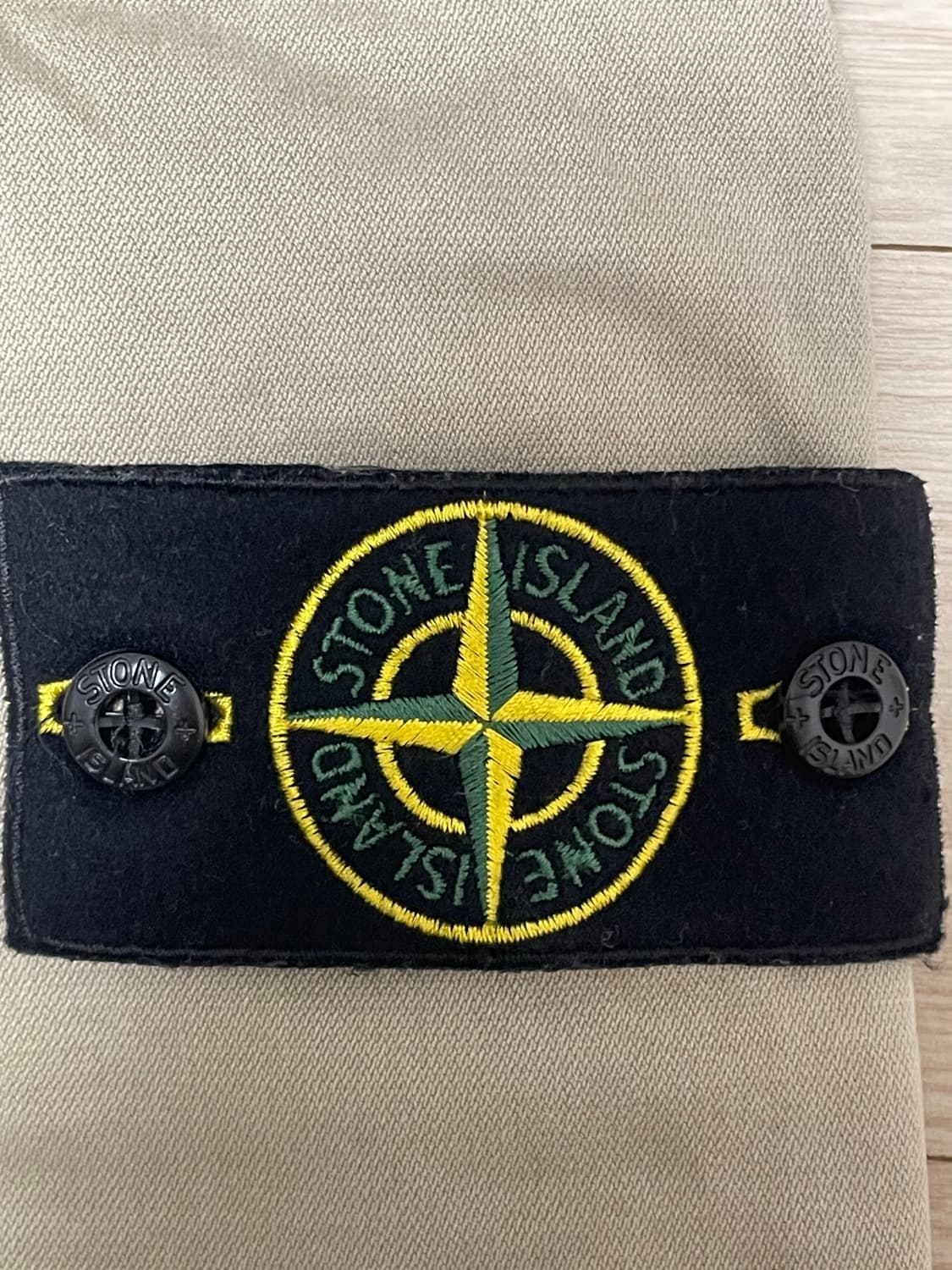 [ 30 ] 22fw 스톤아일랜드 와펜패치 카고팬츠 밴딩 베이지 상품이미지4