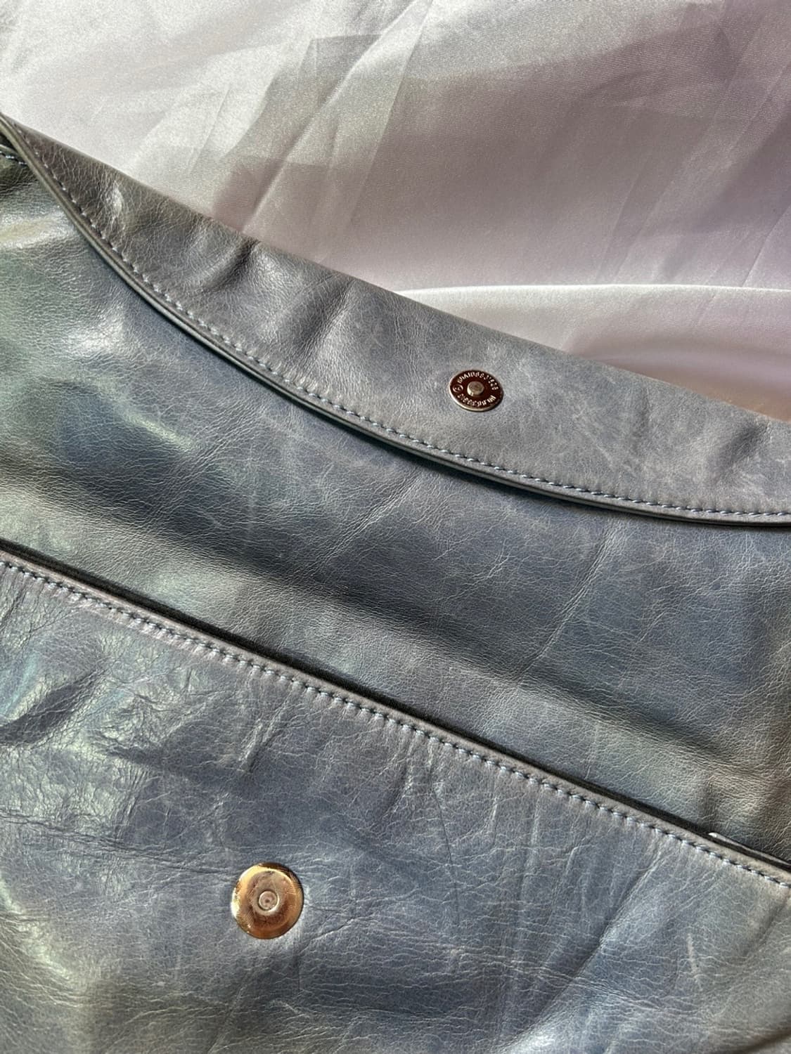 Balenciaga Envelope Clutch Crossbody Bag 상품이미지4